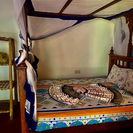 Milele Lodge Michamvi Buitenkant foto