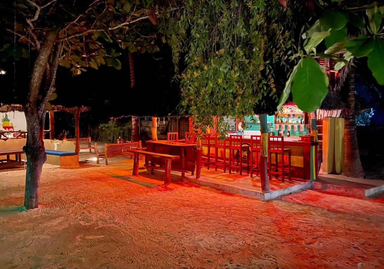 Milele Lodge Michamvi Buitenkant foto