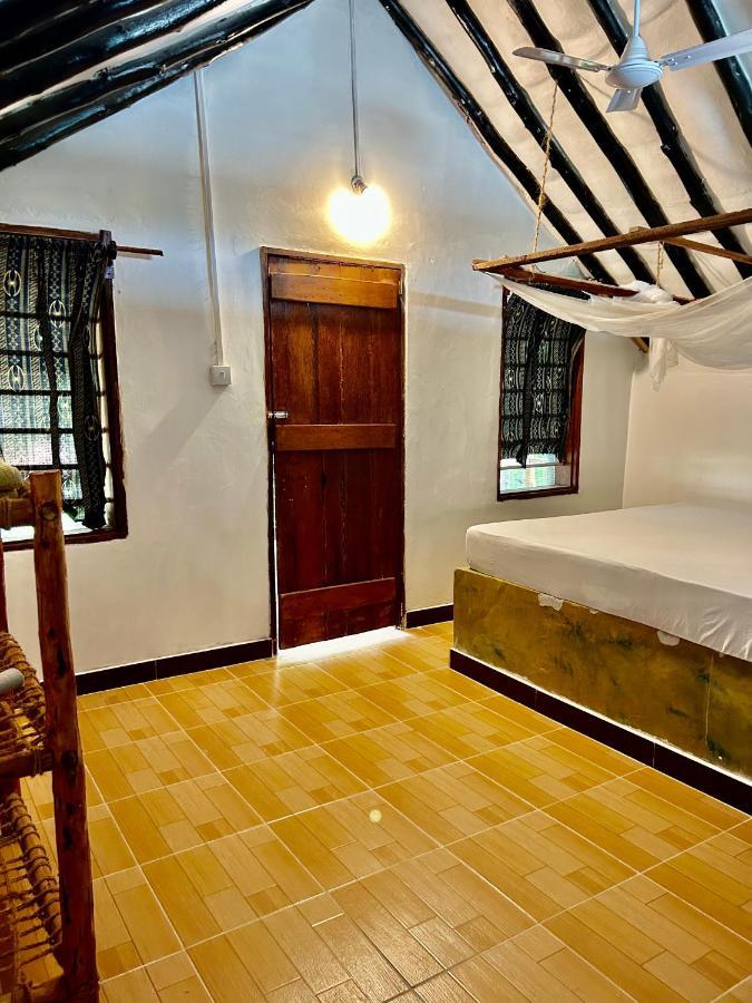 Milele Lodge Michamvi Buitenkant foto