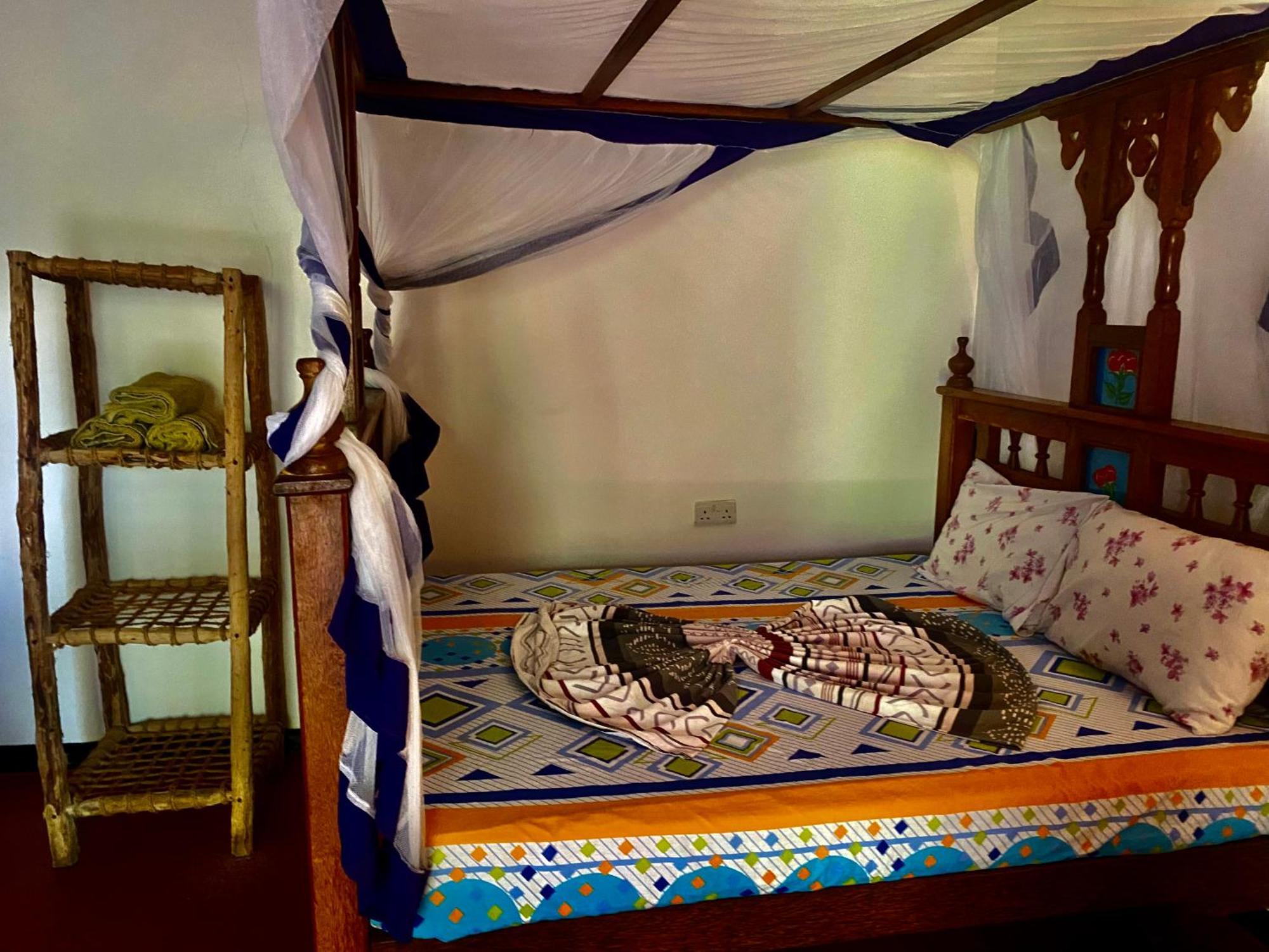 Milele Lodge Michamvi Buitenkant foto